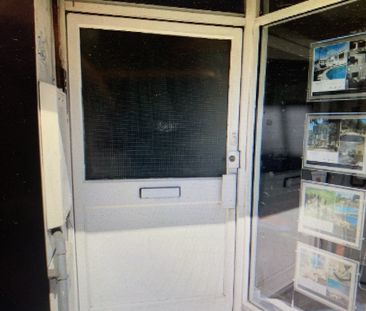 1 Bed Flat, Lewes Road, BN2 - Photo 3