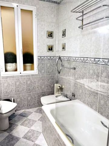 Calle del Doctor Esquerdo, Madrid, Community of Madrid 28028 - Photo 3