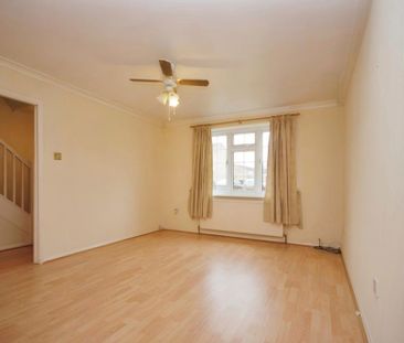 3 bedroom end of terrace house to rent - Photo 1