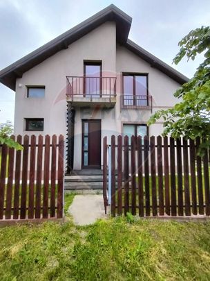 Casă / Vilă cu 4 camere la 25 min de Piata Victoriei - ... - Fotografie 1