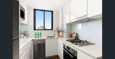 Commanding Views And Ultimate Position - Lift Access - Photo 4