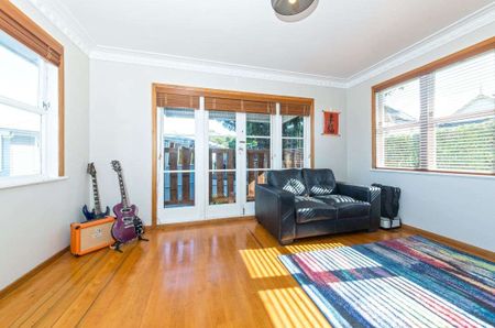 Cozy 1 bedroom house in Onehunga - Photo 3