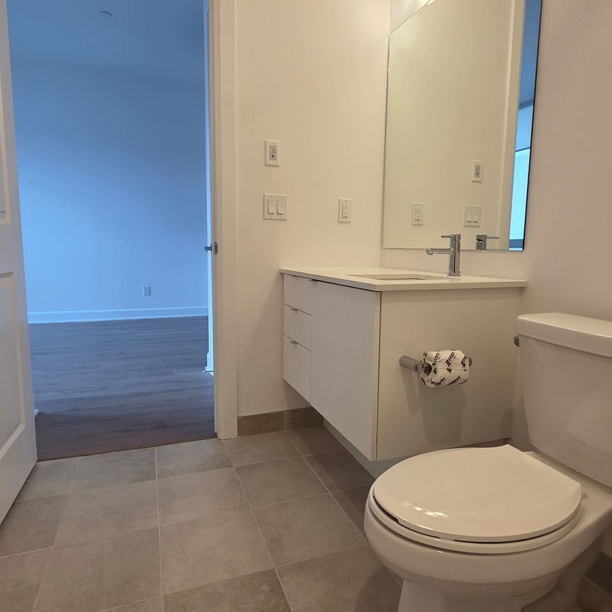 For Lease - 3240 William Coltson Avenue Unit# 101, Oakville, Ontario - Photo 1