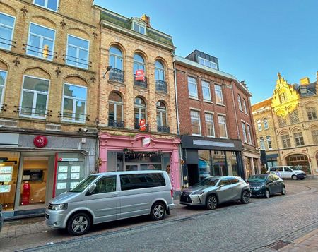 Eenslaapkamerappartement met ruim terras in het centrum van Ieper - Foto 2