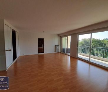 Location Appartement 5 pièces 108m² BOURG EN BRESSE 01000 - Photo 1