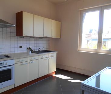 Location Appartement 3 pièces 70m² - Photo 2
