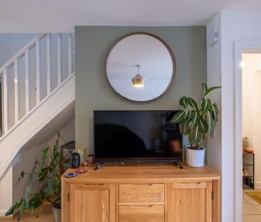 2 bedroom terraced house to rent - Photo 4