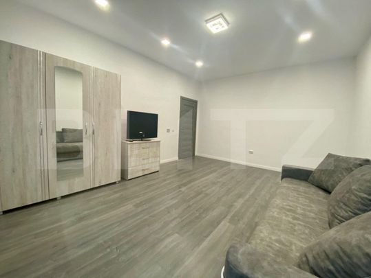 Garsoniera mobilat modern, decomandata boxa, 43mp, zona stra - Fotografie 1
