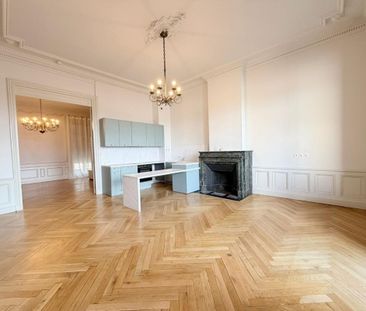 Location Appartement 2 pièces 66m² ROANNE 42300 - Photo 2