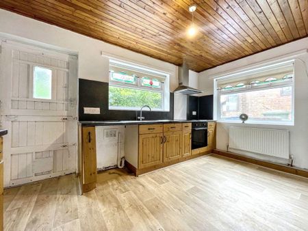 2 bed bungalow to rent in SR8 - Photo 5