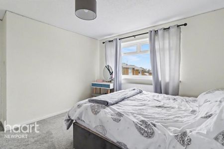 3 bedroom terraced house to rent - Photo 4