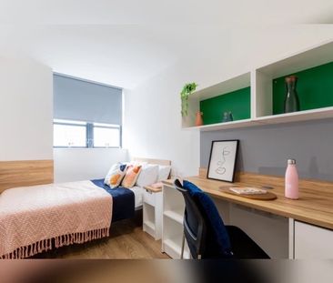 Room in a Shared Flat, Lower Chatham Street, M1 - Photo 1