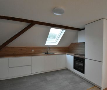 Appartement mansardé confortable de 2 pièces ! - Foto 2