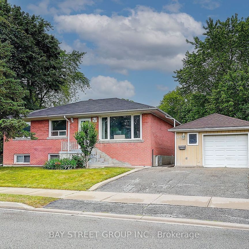 For Lease - 423 Osiris Drive, Richmond Hill, Ontario - Photo 1