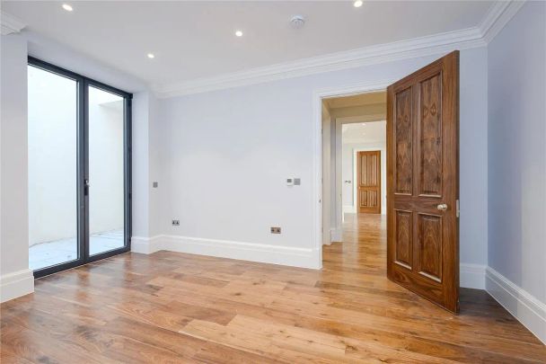 5 bedroom house in Richmond - Photo 1