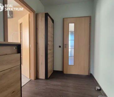 Pronájem světlého a útulného bytu 2+kk s klimatizací a lodžií, Brno... - Photo 1