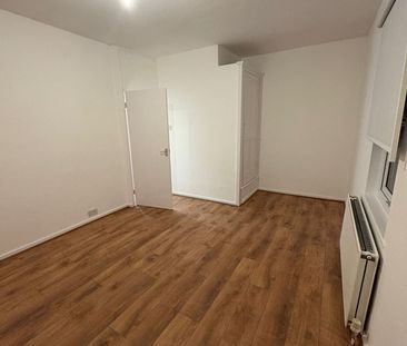 2 Bed Semi-Detached House, Daubeney Road, N17 - Photo 5