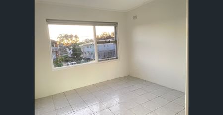 Freshly Renovated Spotlessly Clean Entire Home - Photo 4