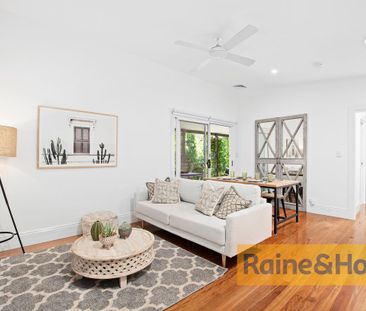 LUXURIOUS GARDEN COTTAGE - Photo 2