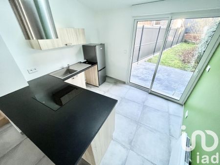 Maison 5 pièces de 70 m² à Lacroix-Saint-Ouen (60610) - Photo 2