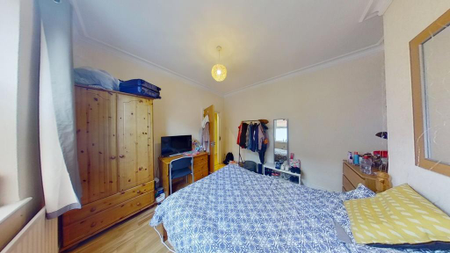 4 bedroom terraced house to rent - Photo 2