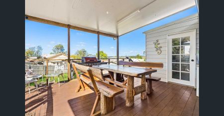 Modern Comfort in a Growing Suburb – 3-Bedroom Family Home for Rent! - Photo 5