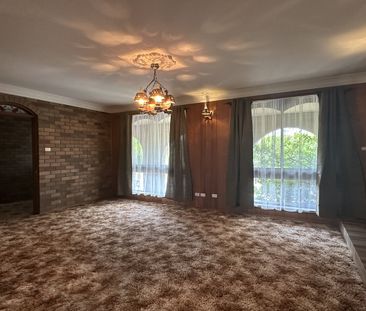 17 Gennari Road, KIALLA VIC 3631 - Photo 2