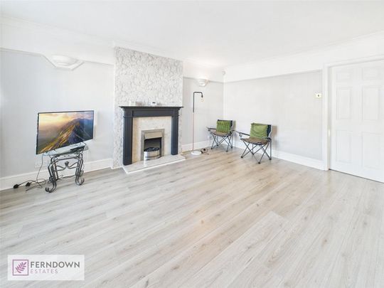 2 bedroom end of terrace house to rent - Photo 1