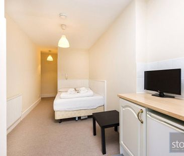 Property to rent - Photo 5