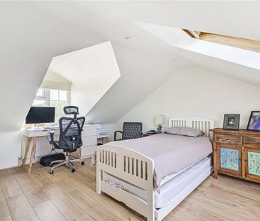 4 bedroom end of terrace house to rent - Photo 3