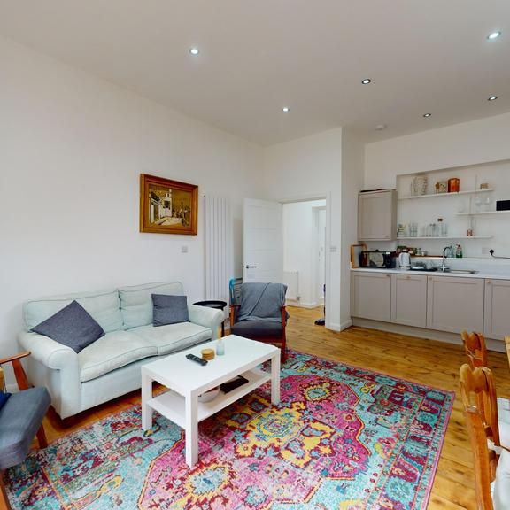 2 bedroom flat to rent - Photo 1