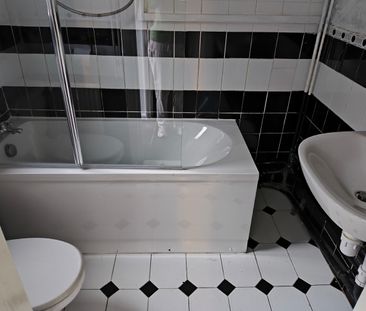 Room in a Shared House, Edward Street, BN2 - Photo 5