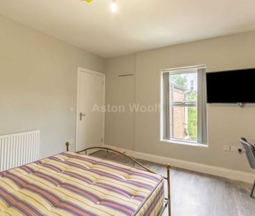 2 bedroom semi-detached house to rent - Photo 6