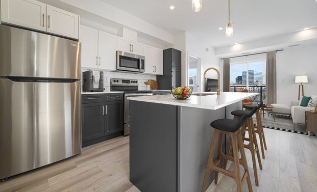 Virginia: Gold Accents – 196 Colony, Winnipeg, MB - Photo 1