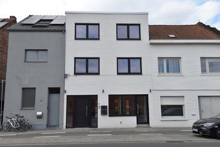 Vernieuwd appartement met 2 slaapkamers in Kortrijk - Photo 4