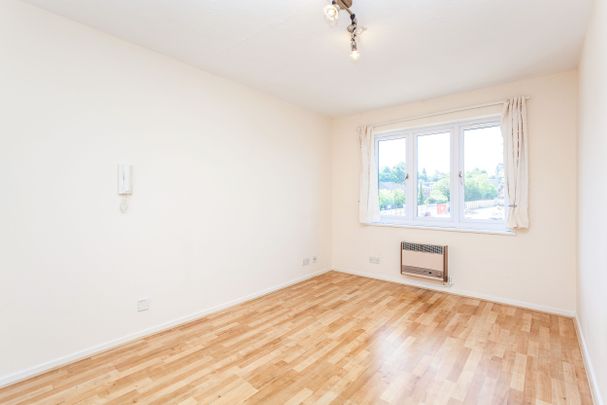 1 bedroom apartment to rent Clevelands, Perrymount Road, Haywards Heath, RH16 - Photo 1