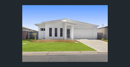 CALOUNDRA WEST'S FINEST - Photo 3