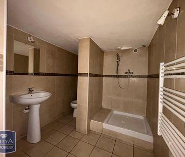 Location Appartement 2 pièces 65m² CARPENTRAS 84200 - Photo 3