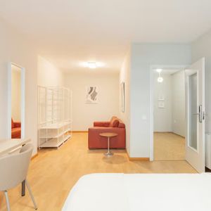 Carrer de Colón, Valencia, Valencian Community 46004 - Photo 3