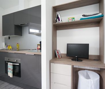 A4, 1 College Road - Photo 3