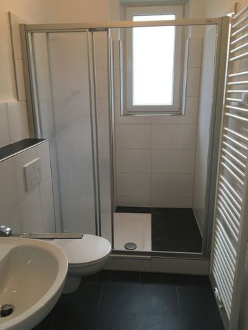 ** 3 Zimmer-Erdgeschoss mit Dusche und Balkon! *** - Foto 4