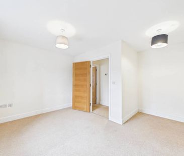Broomfield Road, Chelmsford, CM1 1SW - Photo 2