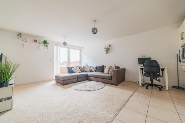 Dubrovnik House, Cardiff Bay - Photo 1