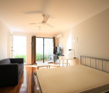 Air Conditioned Studio - - Includes Water - Great Location! - Photo 1