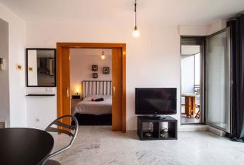 Alquiler de estudio en Calle Cortés Valencianas, 43