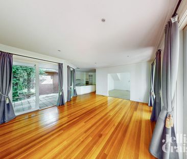Great location home in Balwyn new install AC each room - Photo 1