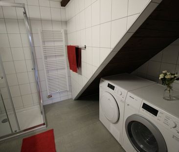 Charming 2.5-room apartment with private entrance in a renovated fa... - Photo 5