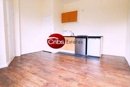 Studio to rent - Photo 2
