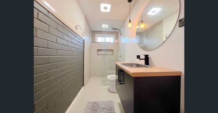 Studio at Prime Location include bills - Photo 4