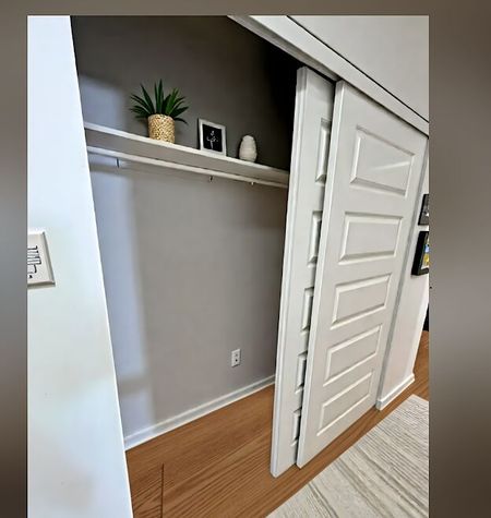 The Lawrence Quarters - Photo 4